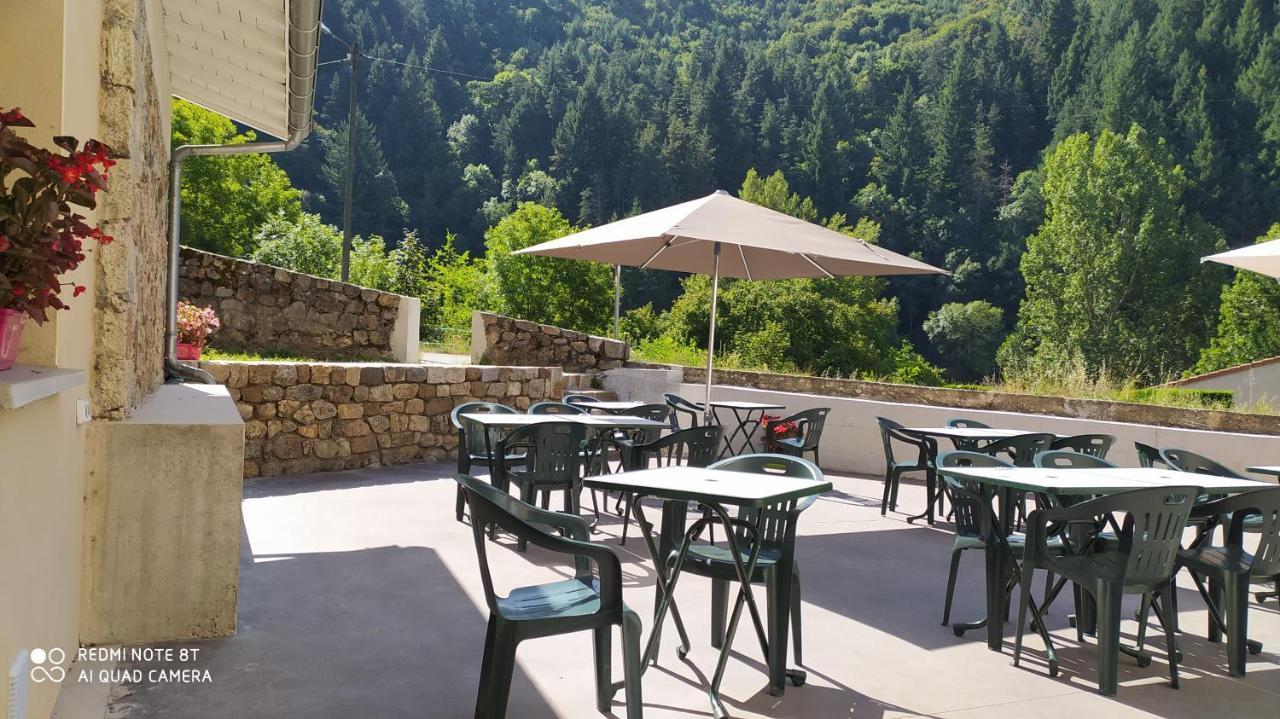Le Payanke Ardechois Hotel Saint-Martin-de-Valamas Exterior foto